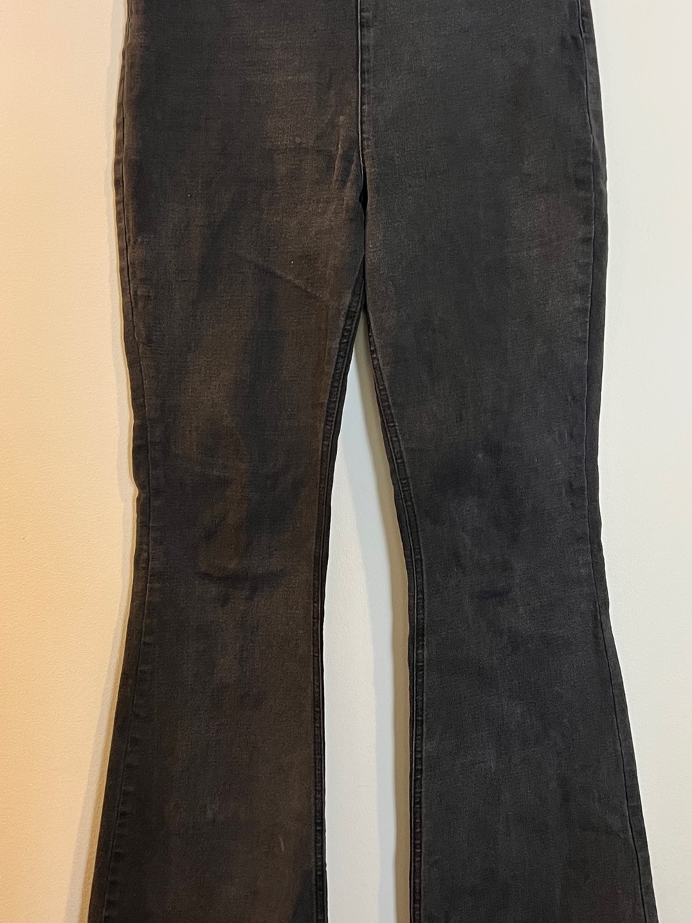 Knox Rose Black/Gray Flare Jeans